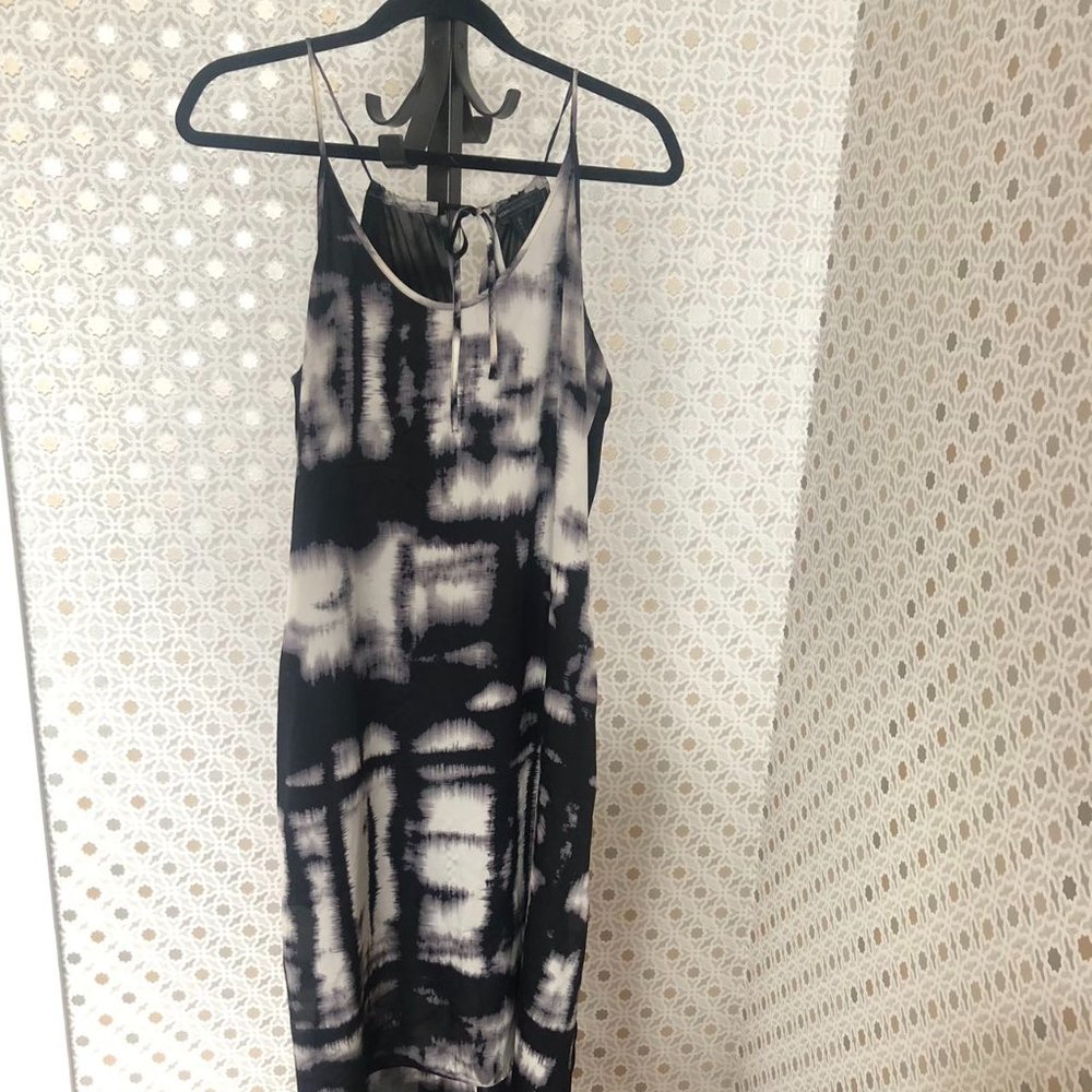 BCBGMaxAzria Dress - Picture 2 of 9